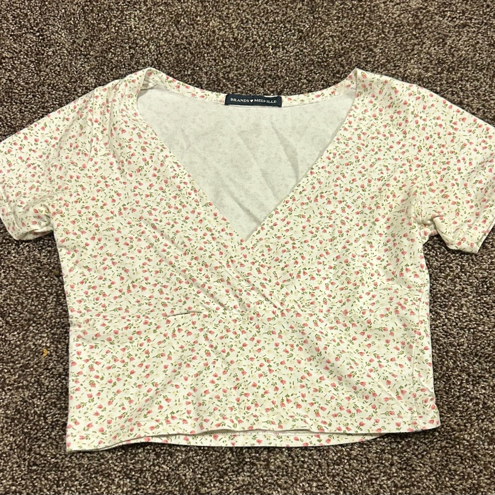 Brandi Melville cross front floral tshirt!